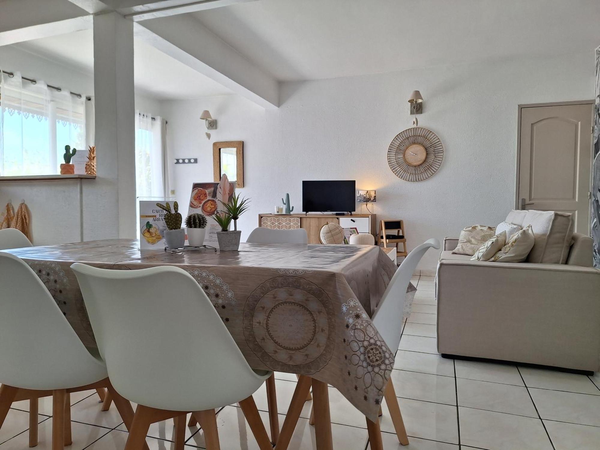 Le Cocon De Madana Apartment Saint-Joseph Ngoại thất bức ảnh